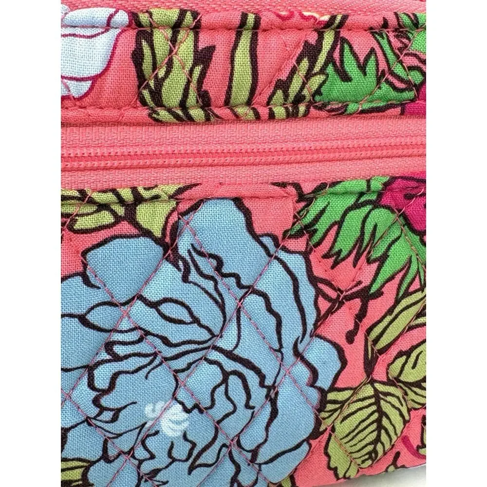 Vera Bradley *the wallet